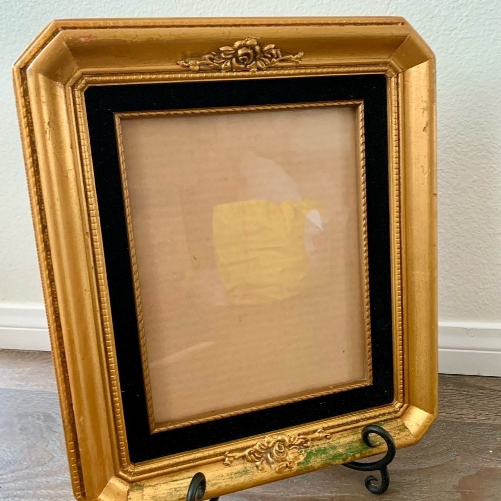 Vintage Victorian Style Wooden Picture Frame 13/15 Inch